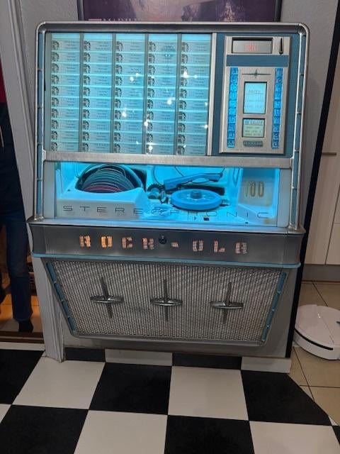 jukebox rockola 1494, Verzamelen, Automaten | Jukeboxen, Overige merken, 1960 tot 1970, Ophalen