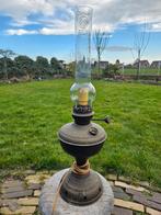 Antieke Petroleumlamp met Glas, Ophalen of Verzenden