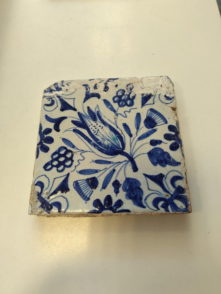 Delfs blauwe tegels met bloemmotief, Antiek en Kunst, Antiek | Wandborden en Tegels, Ophalen