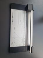 Foto- en papiersnijder met rolmes, Ophalen of Verzenden, Gebruikt, Gereedschap of Toebehoren