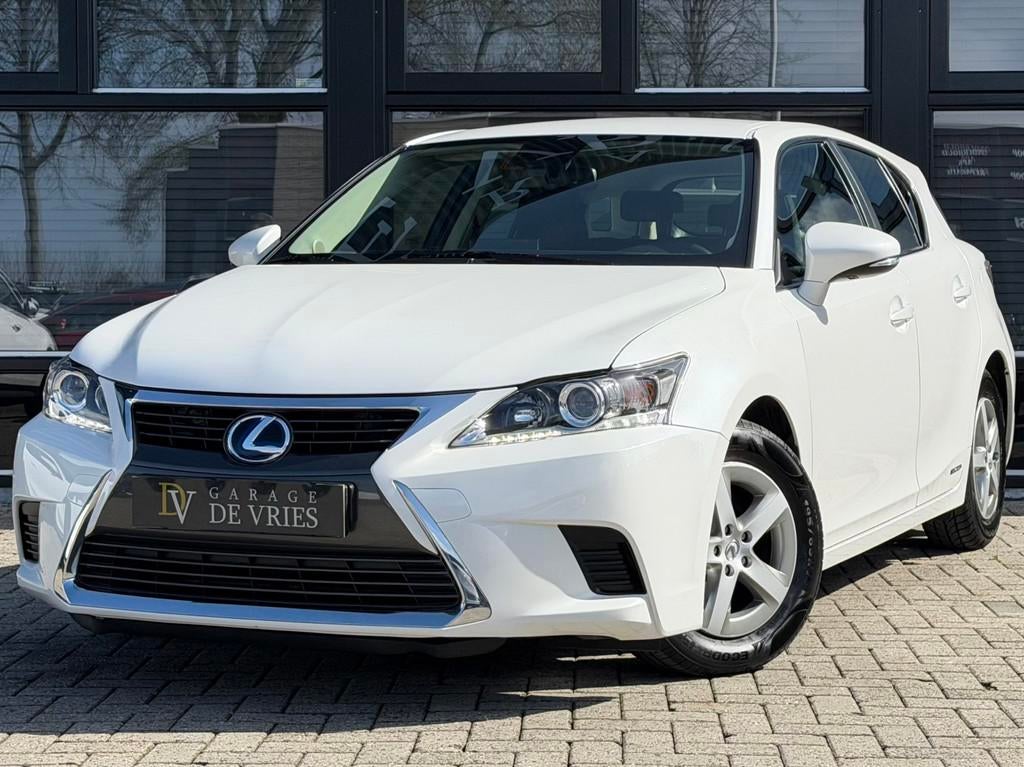 Lexus CT 200h Luxury Line Parelmoerwit Orig NL NAP Garantie, 136 pk, Gebruikt, Zwart, 4 cilinders