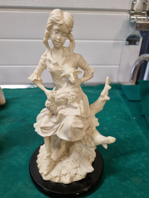 beeld meisje met lamp 1960, Ophalen of Verzenden