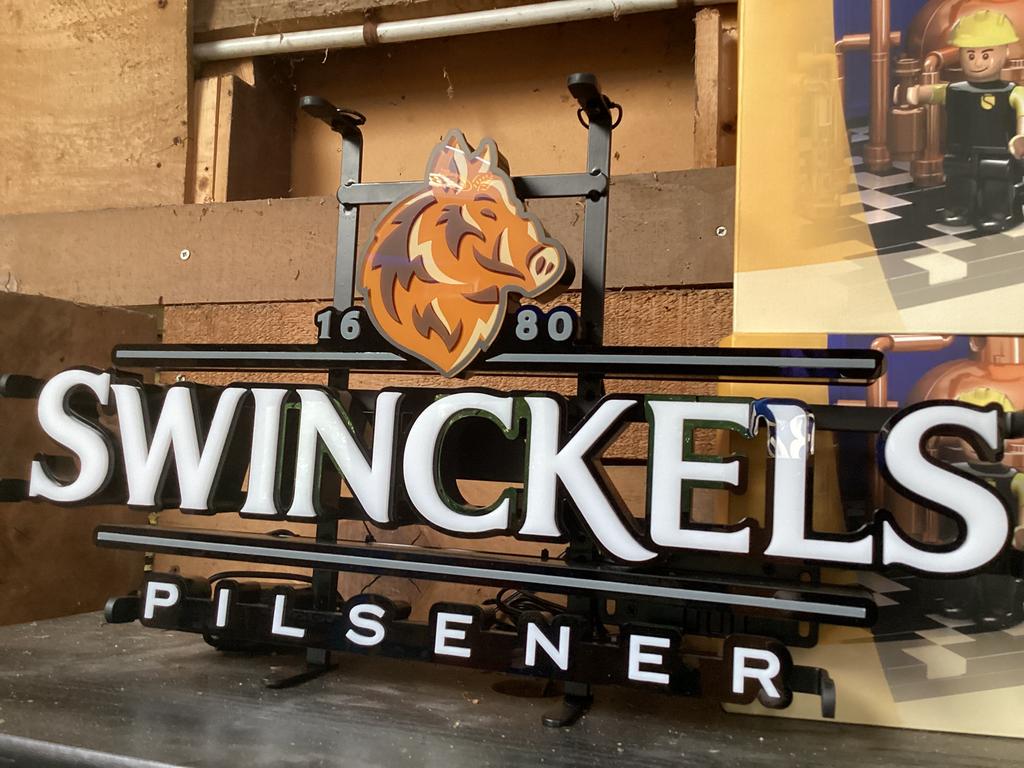 Mooie nieuw swinckelsbier lamp, Verzamelen, Biermerken, Ophalen of Verzenden, Nieuw, Reclamebord, Plaat of Schild