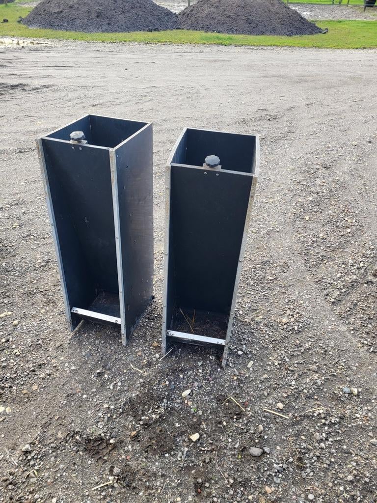 Voerbakken voor schapen en varkens, Dieren en Toebehoren, Meerdere dieren, Schaap