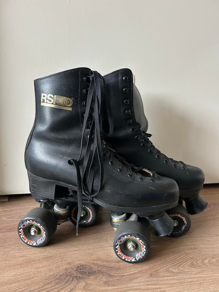 Rolschaatsen RSI zwart maat 40 met polsbeschermers, Kinderen en Baby's, Speelgoed | Buiten | Rolschaatsen, Ophalen of Verzenden