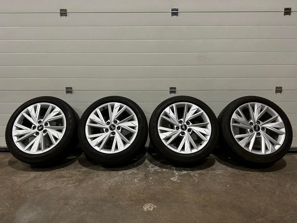 Set Originele Audi Wielen 17 inch 5x112 incl. Zomerbanden, Auto diversen, Wieldoppen, Ophalen, Zo goed als nieuw