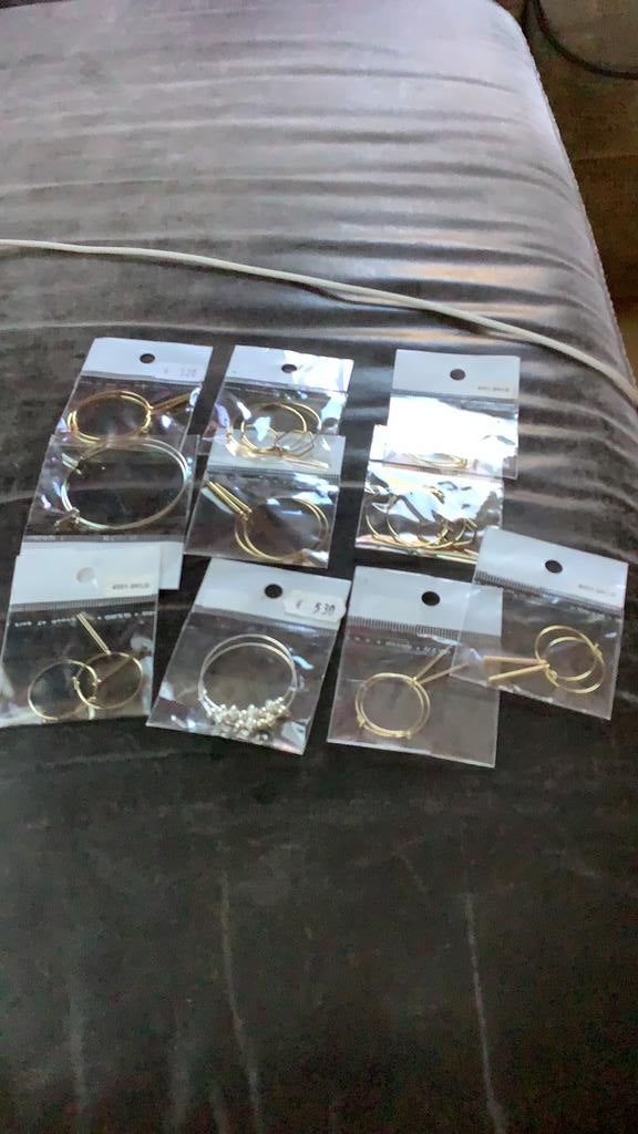 10 paar oorbellen voor 3.50, Ophalen of Verzenden, Zo goed als nieuw