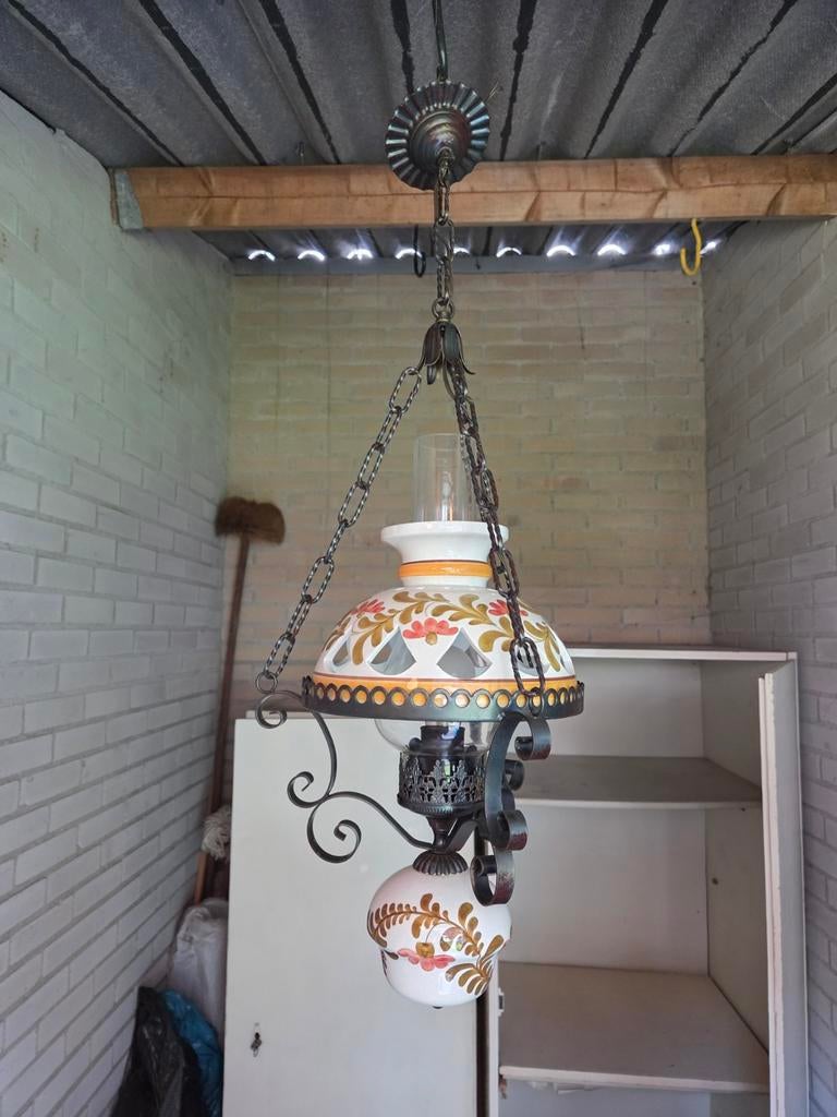 Antieke hanglamp, Ophalen