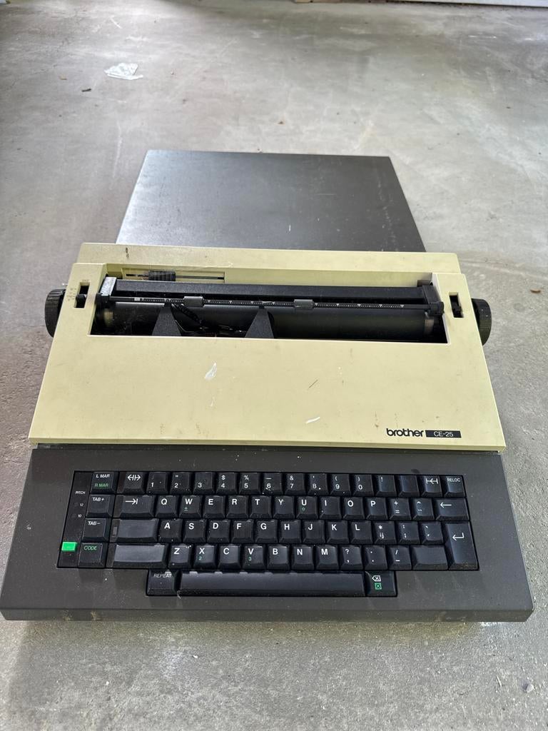 Vintage Brother CE-25 typemachine in goede staat, Ophalen