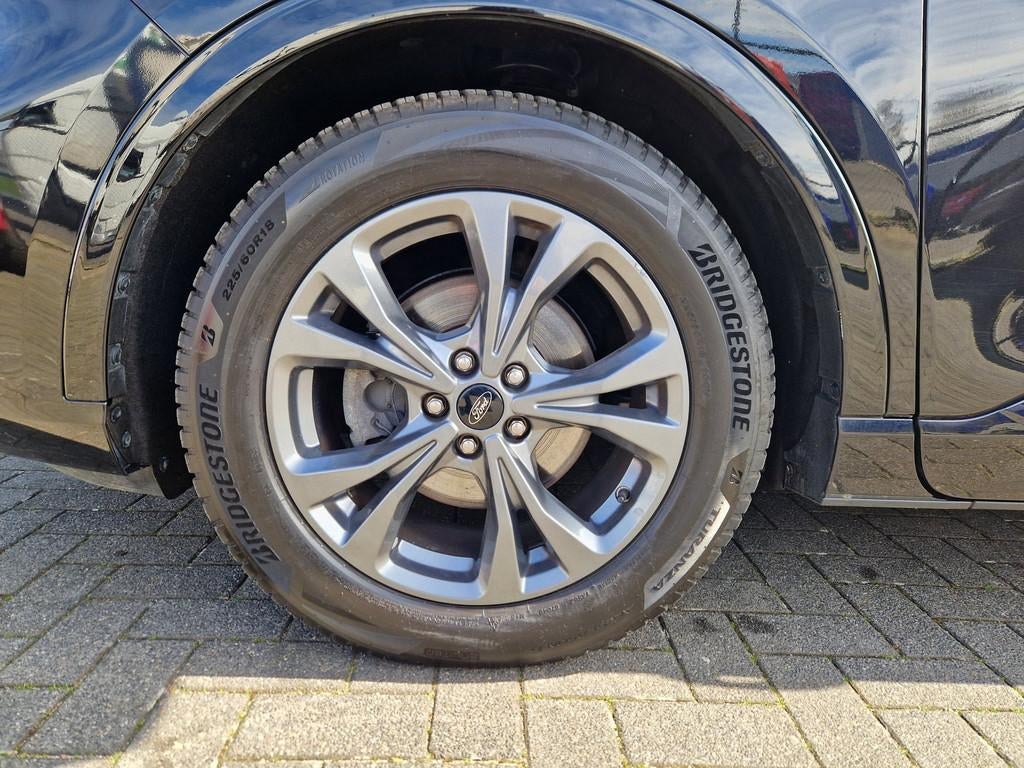 Ford Kuga 2.0 EcoBlue ST-Line 120PK AUT 2WD /1e EIG, Automaat, 12 maanden, Stof, Zwart