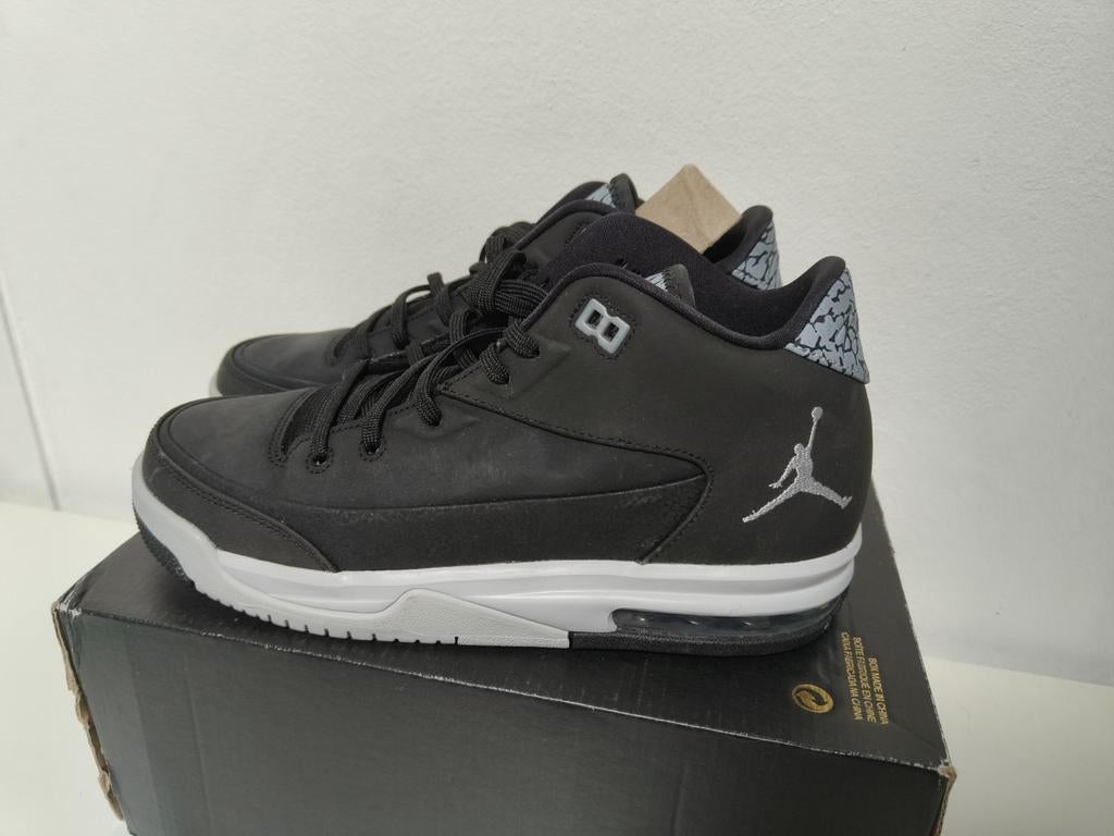 Maat 37,5 jordan, Kleding | Heren, Schoenen, Ophalen of Verzenden, Nieuw, Zwart