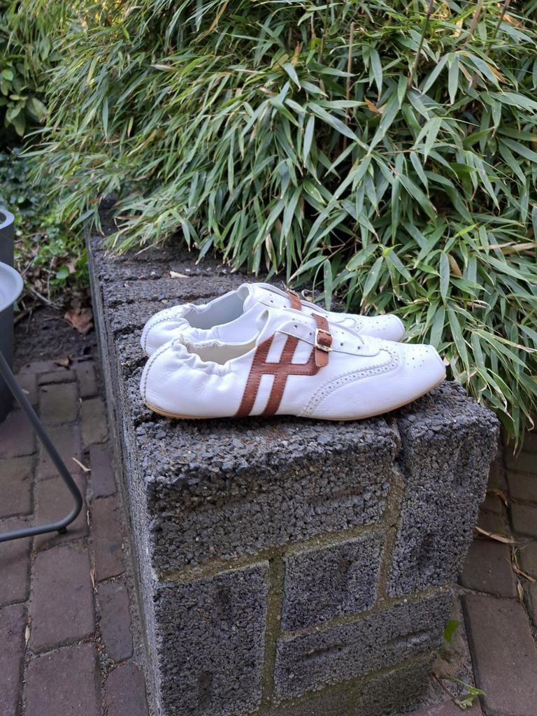 Elegante Hogan damessneakers - Maat 40.5, Hogan, Ophalen of Verzenden, Zo goed als nieuw, Sneakers of Gympen