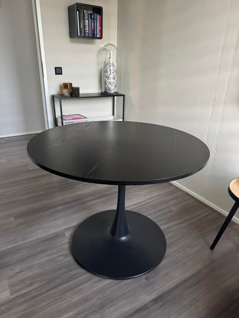 Zwarte ronde eettafel omtrek 100cm, Huis en Inrichting, Tafels | Eettafels, Ophalen, Zo goed als nieuw, Rond, 100 tot 150 cm