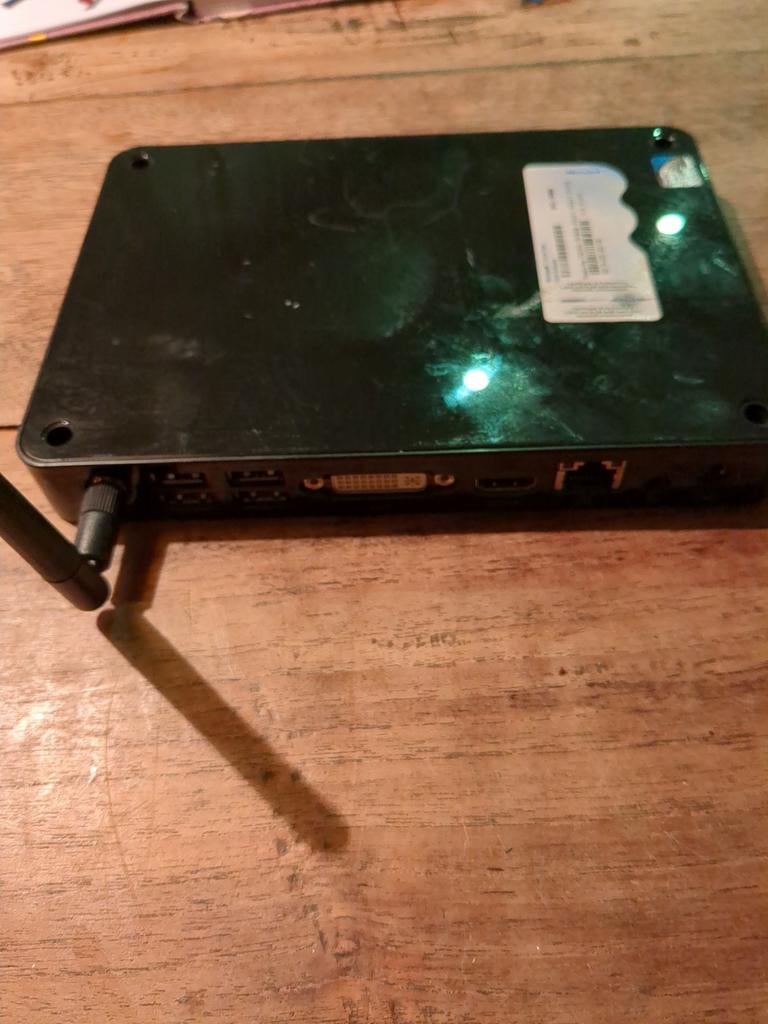Foxconn NT 535 Nettop review, Computers en Software, Ophalen of Verzenden, Overige typen