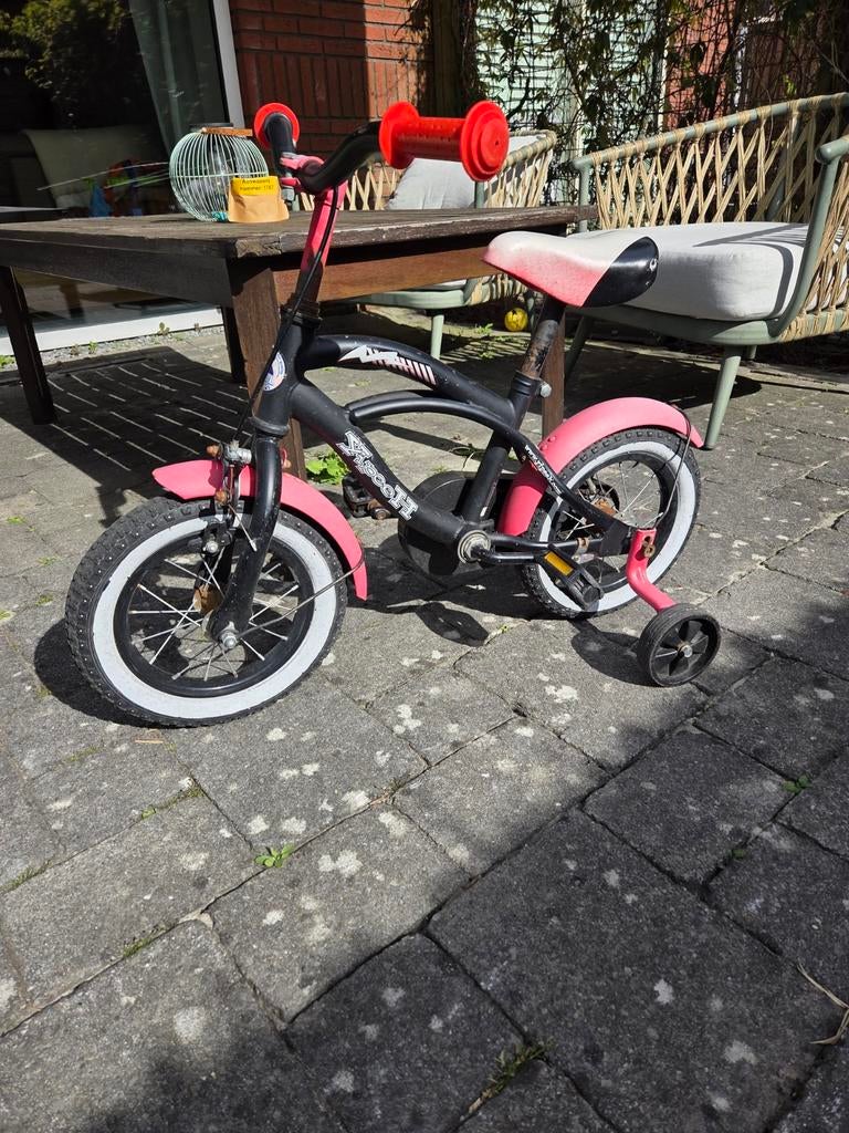 Kinderfiets 12,5 inch met terugtraprem en zijwieltjes, Ophalen, Terugtraprem, Zijwieltjes, Gebruikt