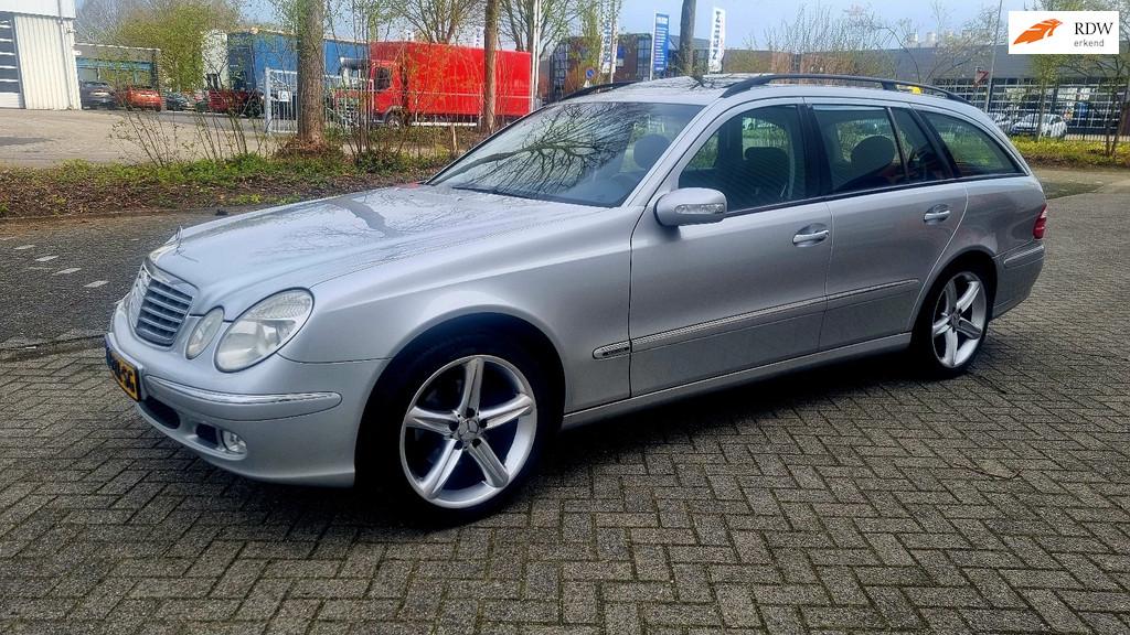Mercedes-Benz E-klasse Combi 240 Elegance, Auto's, Automaat, Achterwielaandrijving, Gebruikt, 2597 cc