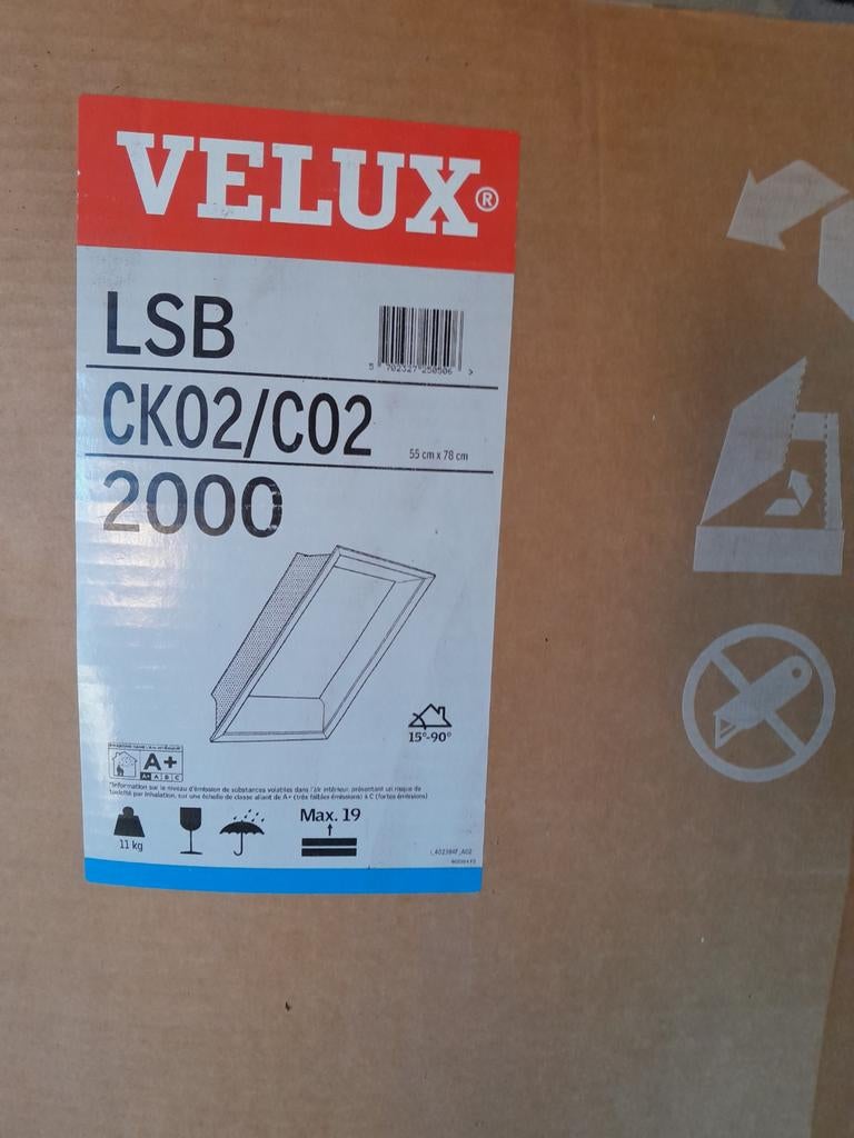Velux dakraam CK02/C02 met gootstukken en afwerking, Ophalen