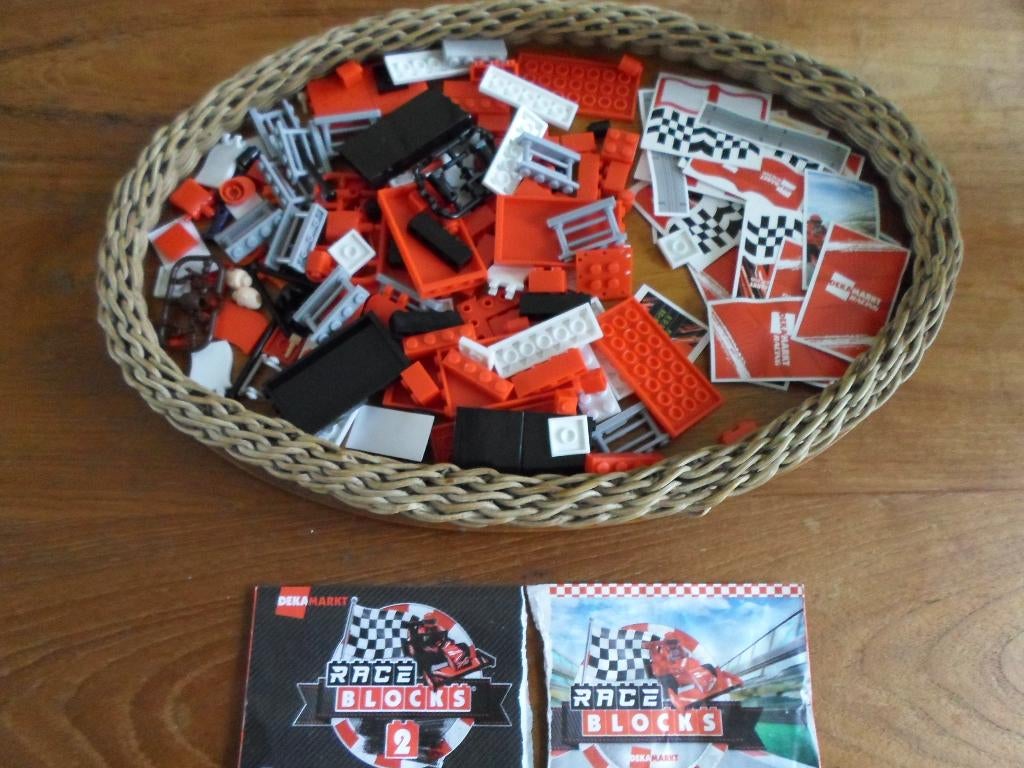 Bouwsteentjes.   Inhoud   van   40    zakjes., Dekamarkt, Ophalen of Verzenden