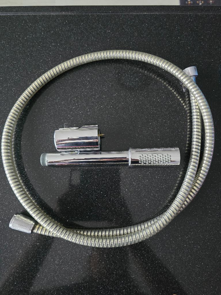Grohe handdouche met doucheslang, Ophalen, Gebruikt, Douche