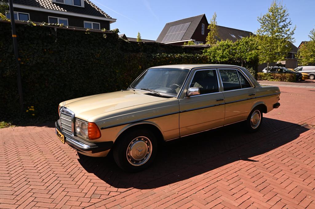Mercedes 300D W123 5-bak | roestvrij | 1e eigenaar | groen, Auto's, 1345 kg, 23 km/l, Overige kleuren, Particulier