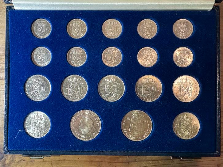2 Complete Sets Zilveren Munten Koningin Juliana (1948-1980), Postzegels en Munten, Munten | Nederland, Setje, Overige waardes