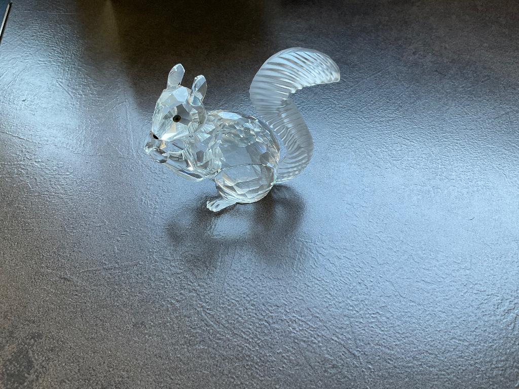 Swarovski eekhoorn, Verzamelen, Swarovski, Zo goed als nieuw, Figuurtje, Ophalen of Verzenden