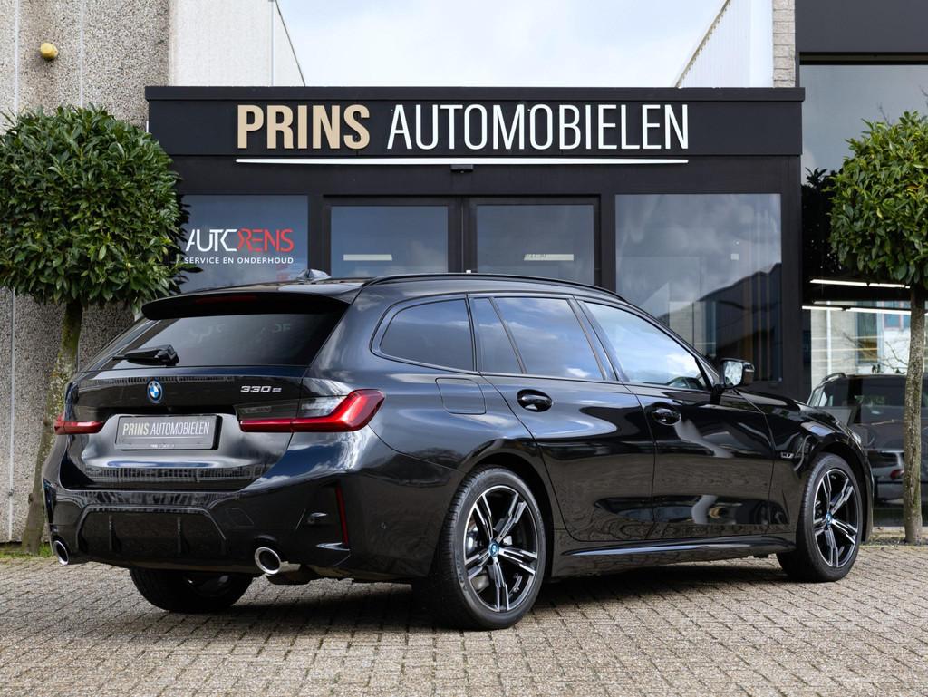 BMW 3-serie 330e M-Sport|Pano|Headup|Keyless|Laser, 1998 cc, Gebruikt, 4 cilinders, Zwart