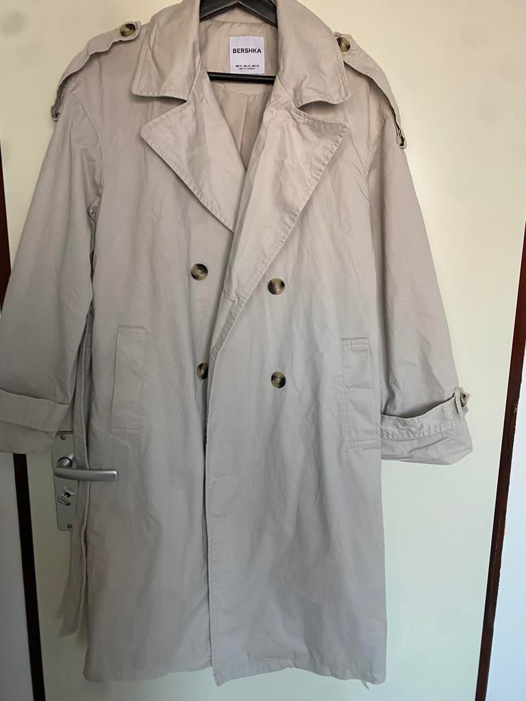 Trenchcoats bershka, Ophalen of Verzenden, Zo goed als nieuw, Maat 34 (XS) of kleiner, Beige