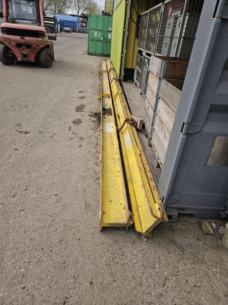 Evenaar 12m1, Ophalen, Gebruikt