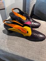 Leren pump met open hiel - Maat 43 - Vrolijke kleuren, Kleding | Dames, Schoenen, Ophalen of Verzenden, Gedragen, Overige kleuren