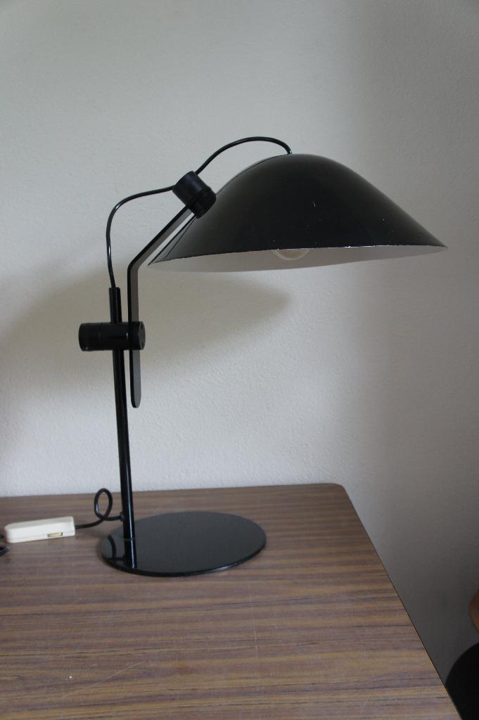 Vintage 70s design desk lamp Artimeta, Ophalen of Verzenden, Metaal, Minder dan 50 cm, Gebruikt