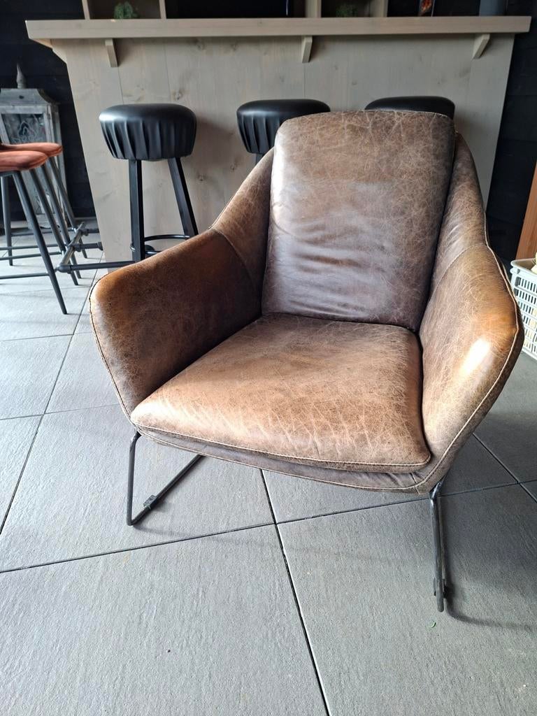 Stoere lederen fauteuil met metalen frame, Huis en Inrichting, Ophalen, Gebruikt, Bruin, Leer