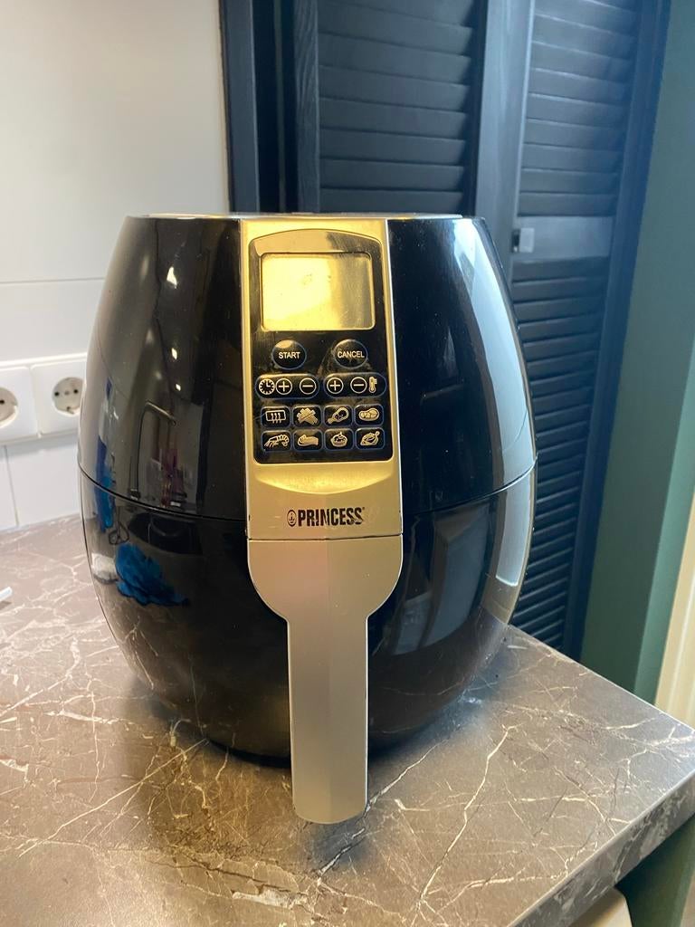 Princess Airfryer - Gebruikt maar werkt perfect, Ophalen, Gebruikt, Airfryer, 1000 t/m 1499 gram