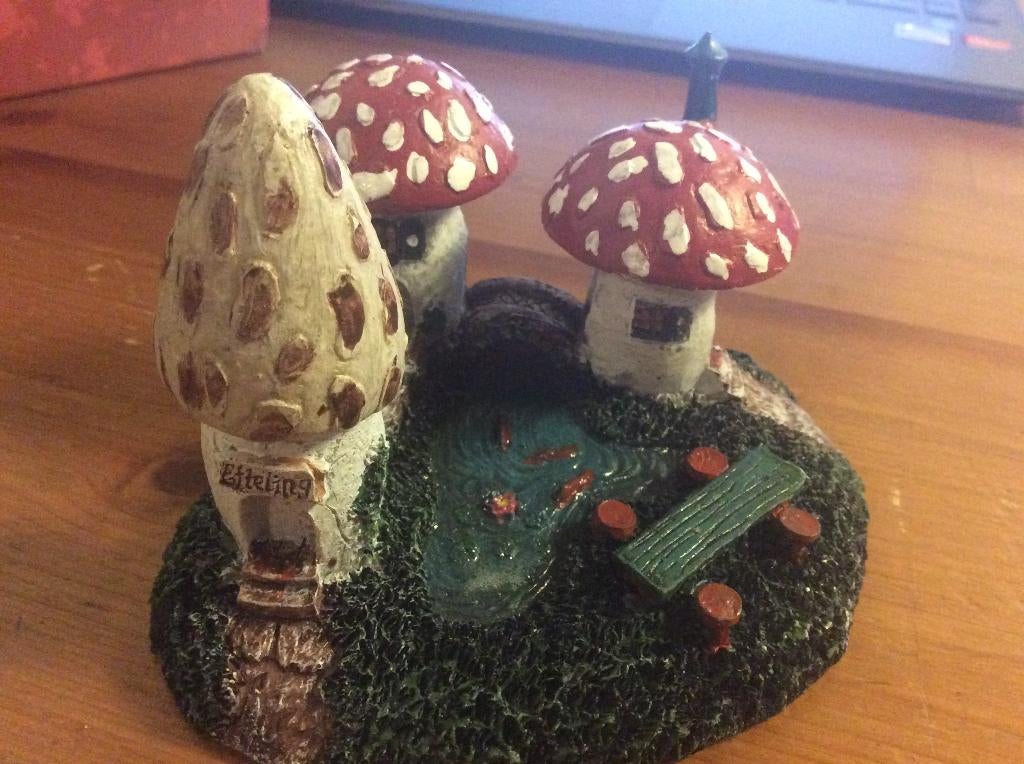 Efteling miniatuur Paddenstoelen Concours. Nieuw in doos, Verzamelen, Efteling, Ophalen of Verzenden, Nieuw, Beeldje of Poppetje
