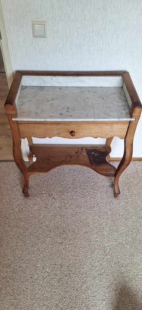 Vintage toilettafeltje, Ophalen