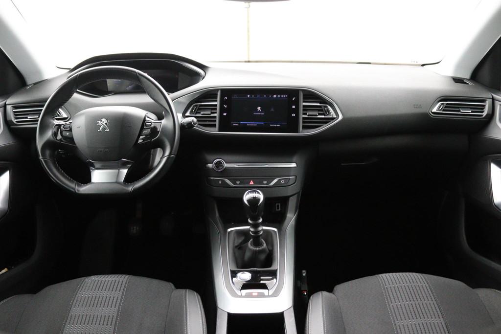Peugeot 308 SW 1.2*CARPLAY*MASSAGE*VIRTUAL DISP*CAM*NAVI*ECC, Voorwielaandrijving, Stof, Gebruikt, Euro 6