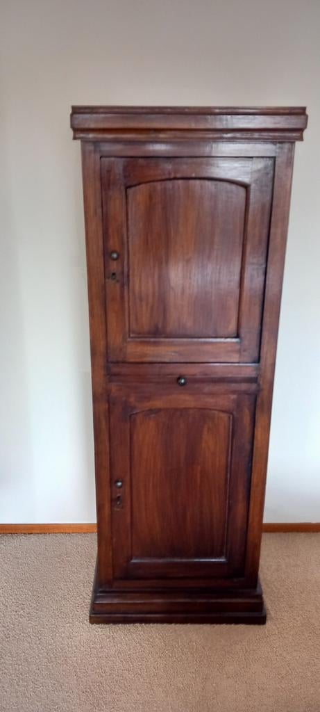 Antiek kastje, Ophalen