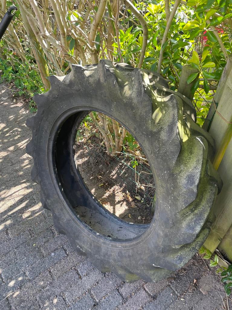 Grote autoband / tractorband voor zandbak of decoratie, Kinderen en Baby's, Speelgoed | Buiten | Zandbakken, Ophalen, Gebruikt