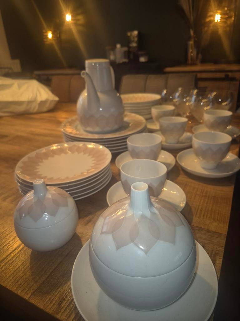 Rosenthal Studio-Line Lotus servies, 39-delig, Ophalen of Verzenden, Porselein, Overige stijlen