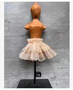 Houten vrouwen paspopje beeld, op voet, met 2 laags rok, Ophalen of Verzenden