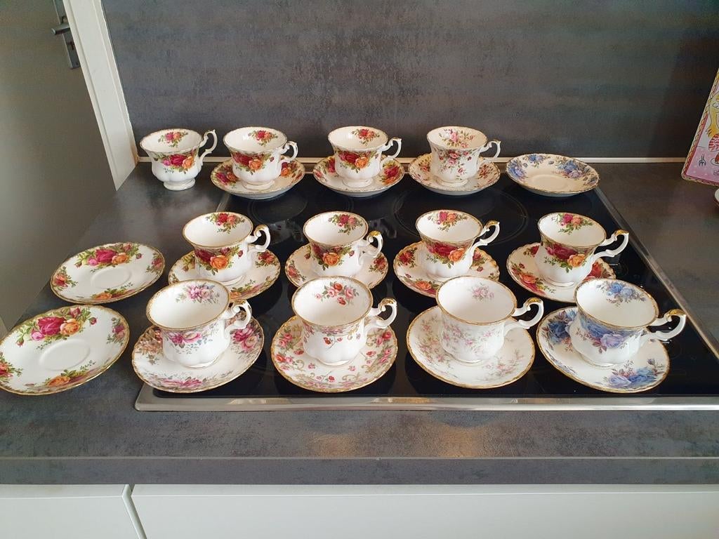 Royal Albert div., Ophalen, Gebruikt, Overige stijlen, Kop(pen) en/of Schotel(s)