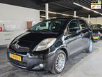 Toyota Yaris 1.3 VVTi Dynamic/AIRCO/N.A.P/APK 01-2027/, Voorwielaandrijving, 1025 kg, Zwart, 4 cilinders