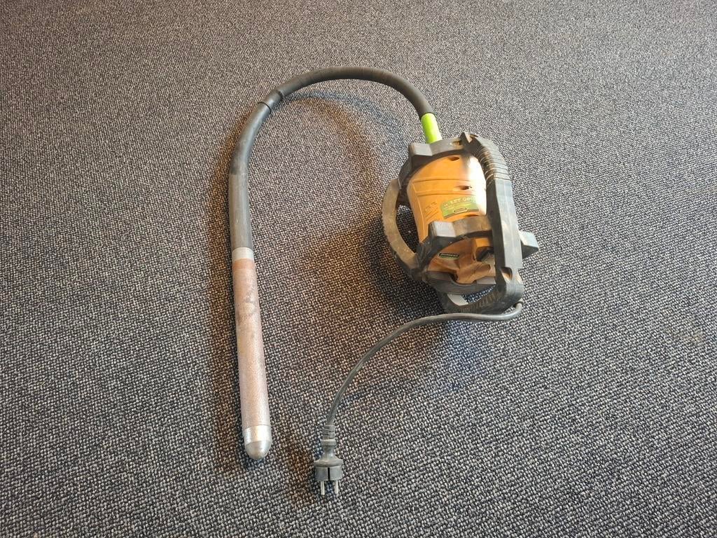 Enar Dingo Trilnaald Betonverdichter, Ophalen of Verzenden, Gebruikt