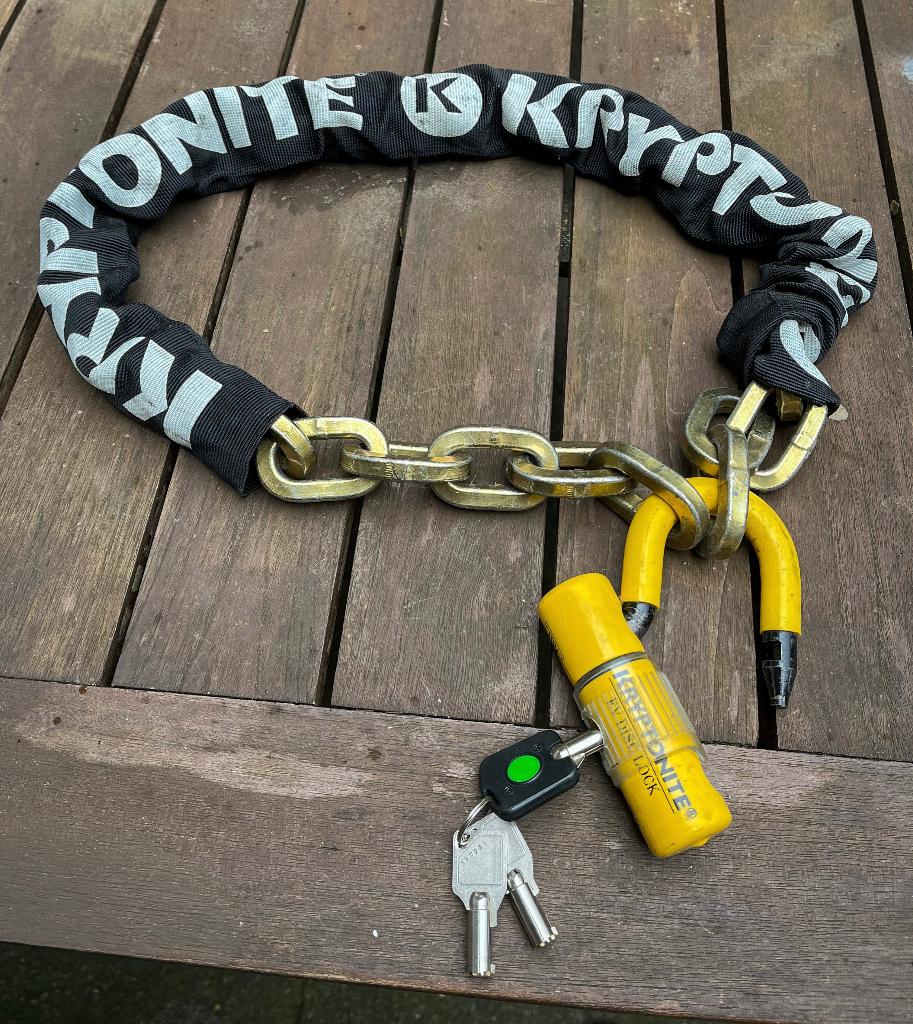 Kryptonite slot voor de motor, Ophalen, Gebruikt