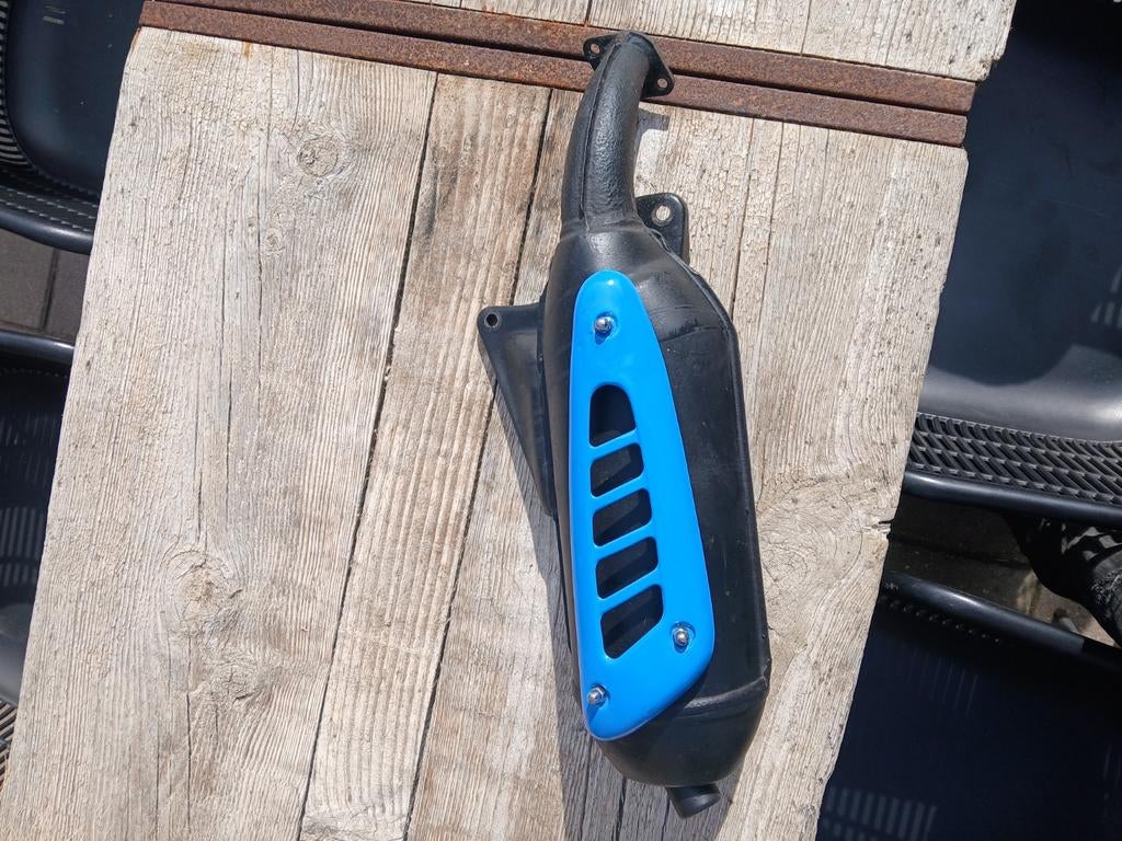 Sm04 uitlaat, Fietsen en Brommers, Brommeronderdelen | Algemeen, Zo goed als nieuw, Uitlaat, Ophalen