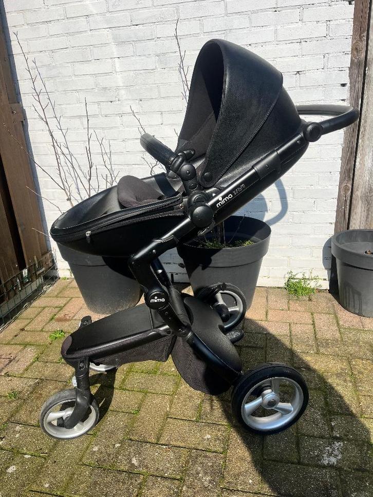 Mima Xari Black Frame Black, Kinderen en Baby's, Kinderwagens en Combinaties, Zo goed als nieuw, Combiwagen, Overige merken, Luchtbanden