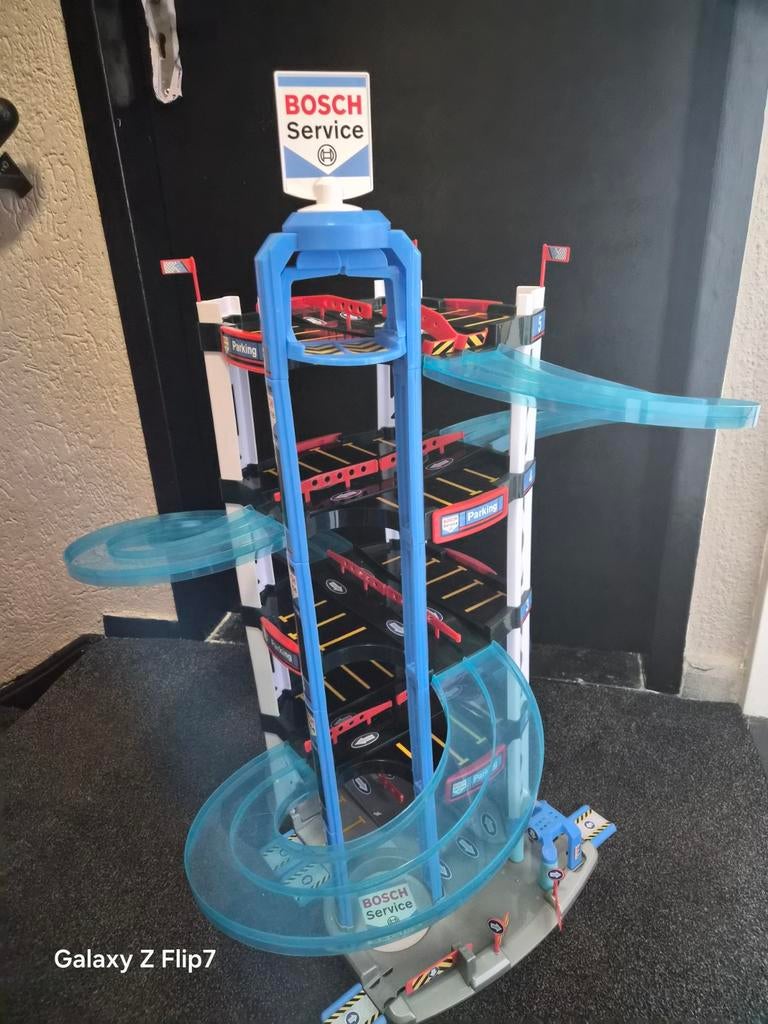 Auto garage, Ophalen, Zo goed als nieuw, Jongen