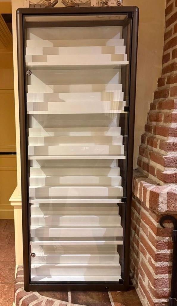 Vitrinekast met onderkast, bijv. voor modeltreinen, Gebruikt, Gelijkstroom, Overige typen, Ophalen