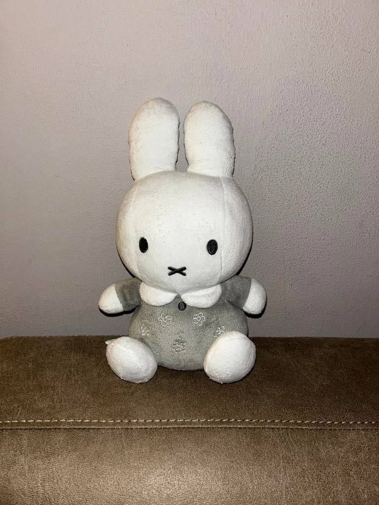 Miffy Knuffel Konijn, Ophalen of Verzenden, Zo goed als nieuw, Konijn