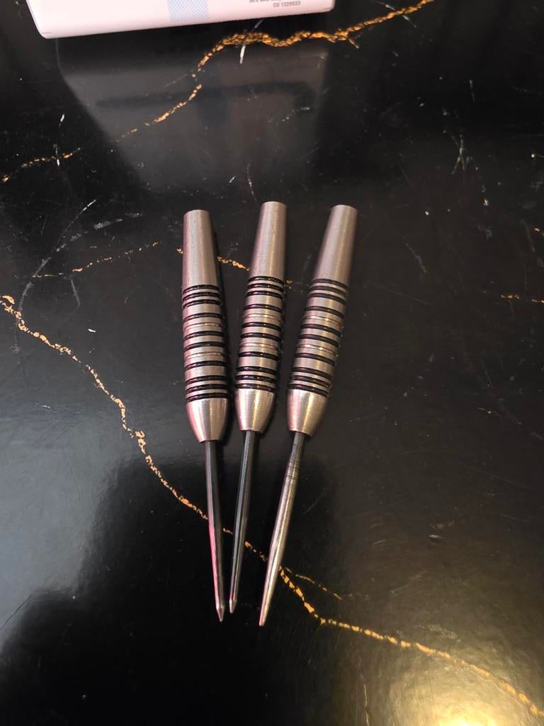 Dartpijlen, Ophalen of Verzenden, Zo goed als nieuw, Pijlen